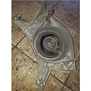 Audi A4 B8 Jobb Első Rugó Tartó