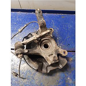 Suzuki Swift III 04-10 Bal Első Csonkállvány + ABS Jeladó