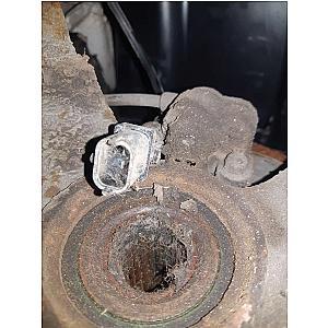 Opel Corsa C Jobb Első Csonkállvány Kerékaggyal + Féknyereg + ABS Jeladó