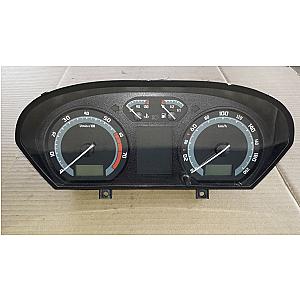 Skoda Fabia Óraegység / Kilométeróra