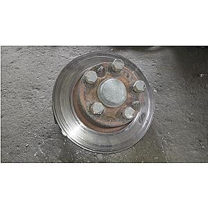 Iveco Daily Jobb Első Csonkállvány Kerékaggyal