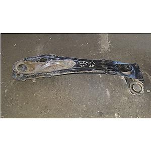 Toyota Avensis Váltó Kereszttartó