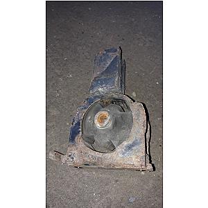 Toyota Avensis Tartó Bak