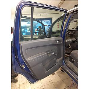 Opel Zafira B Bal Hátsó Ajtó